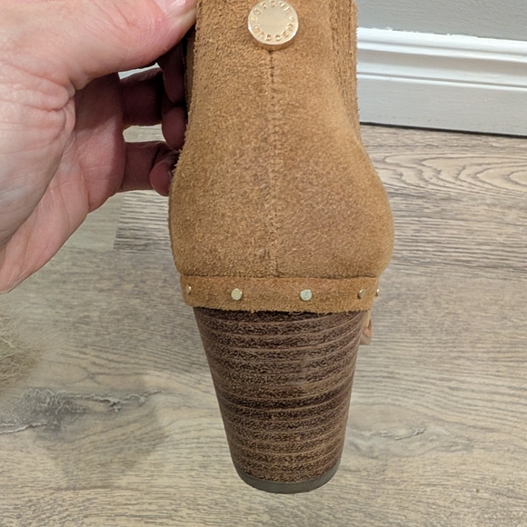 Steve Madden Brown Suede Boots - Picture 6 of 8